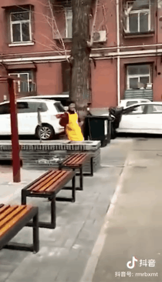 28b86761e90b43b58cc9a2799ac1733a.gif